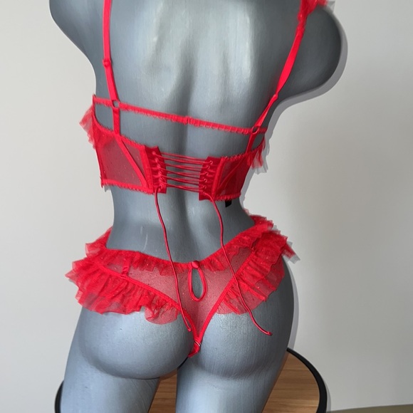 For love and lemons woman’s lace teddy size Small NEW - Picture 8 of 10